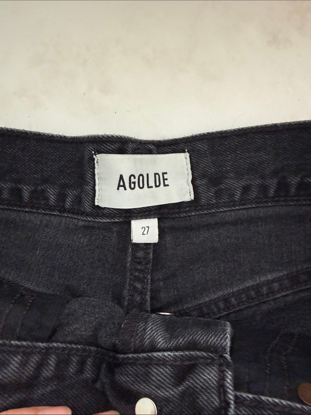 Agolde Dame Black Washed High-Rise Jean Shorts with button fly - Picture 2 of 4
